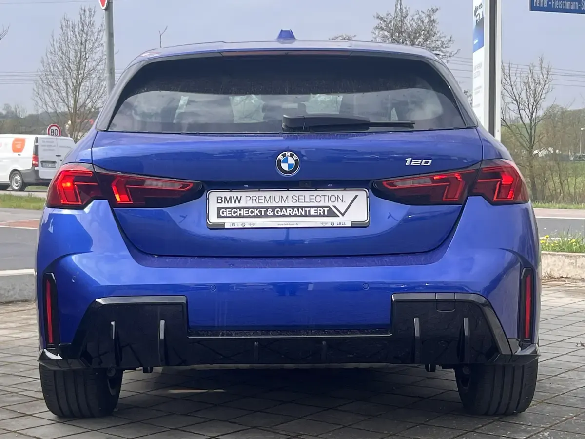 Gebraucht BMW 120 M Sport 156 PS (114 kW) 2025 Blau Kleinwagen