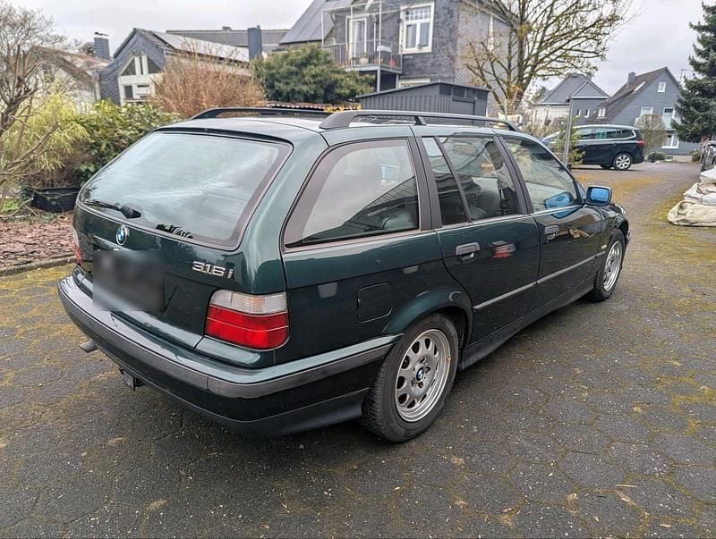 Gebraucht BMW 316 102 PS (75 kW) 1998 Grün Kombi
