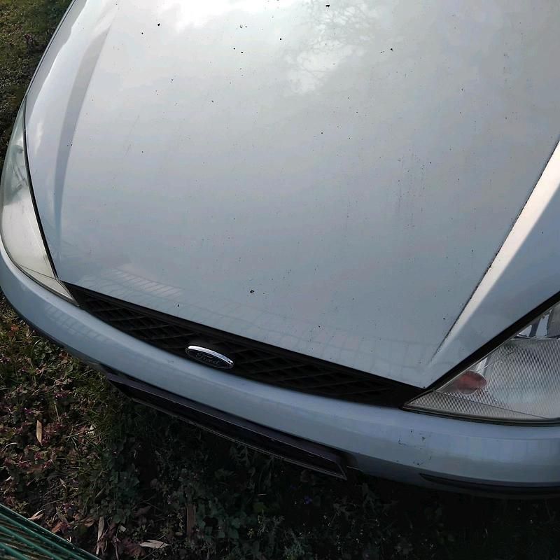 Second-hand Ford Focus 90 CP (66 kW) 2004 Albastru Hatchback