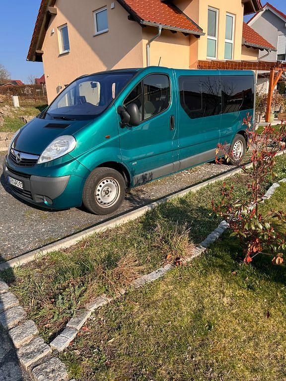 Gebraucht Opel Vivaro Cosmo 145 PS (106 kW) 2010 Grün Van / Kleinbus