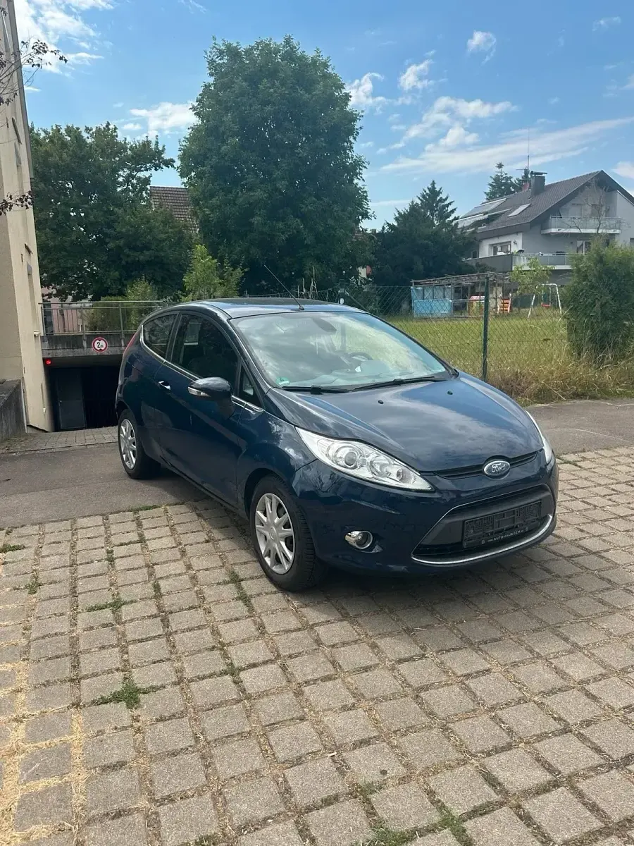 Gebraucht Ford Fiesta 82 PS (60 kW) 2009 Blau Kleinwagen