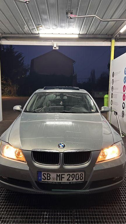 Gebraucht BMW 318 129 PS (94 kW) 2007 Andere farben Limousine