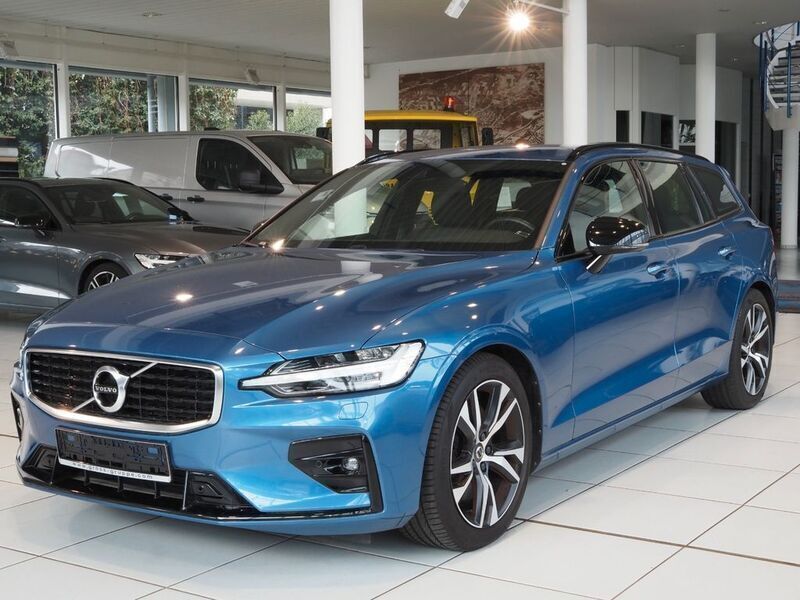 Blau Gebraucht 2019 Volvo V60 R-Design Kombi | 30.980 € (Fairer Preis) - Bild 1/4