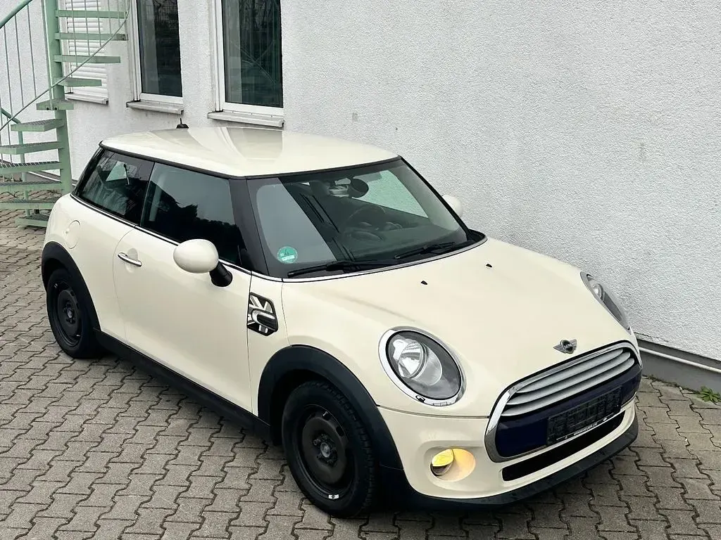Używany Mini Cooper 136 KM (100 kW) 2015 Biały Hatchback