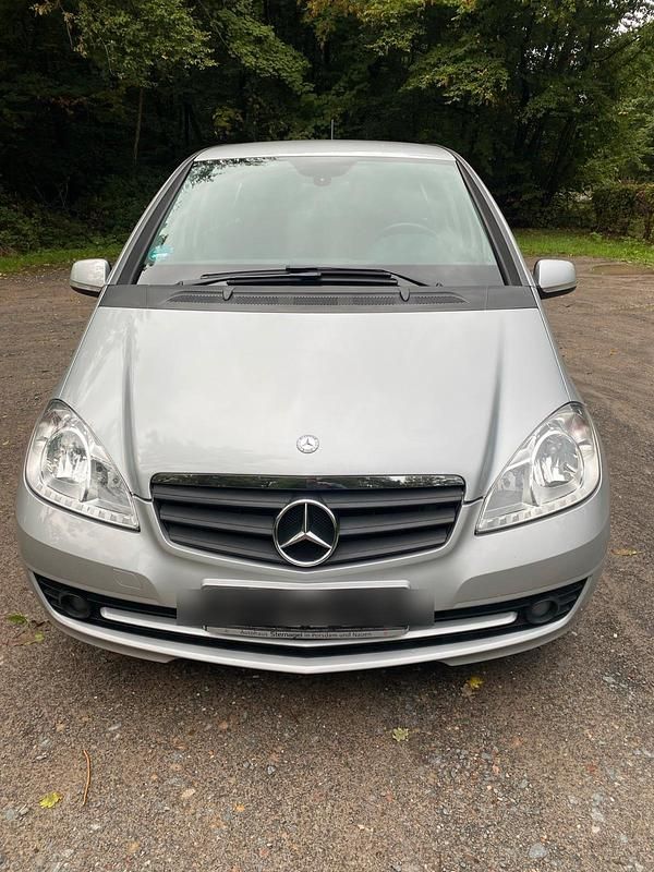 Gebraucht Mercedes A160 95 PS (69 kW) 2009 Silber Kleinwagen