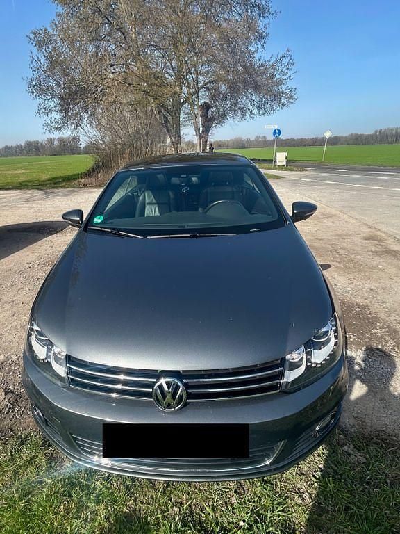 Gebraucht VW Eos 122 PS (89 kW) 2011 Grau Cabrio
