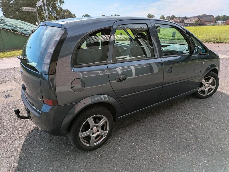 Blau Gebraucht 2006 Opel Meriva Van / Kleinbus | 1.850 € (Fairer Preis) - Bild 1/4