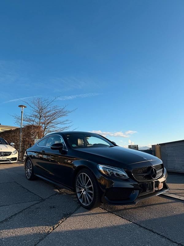 Gebraucht Mercedes C250 211 PS (155 kW) 2016 Schwarz Coupé