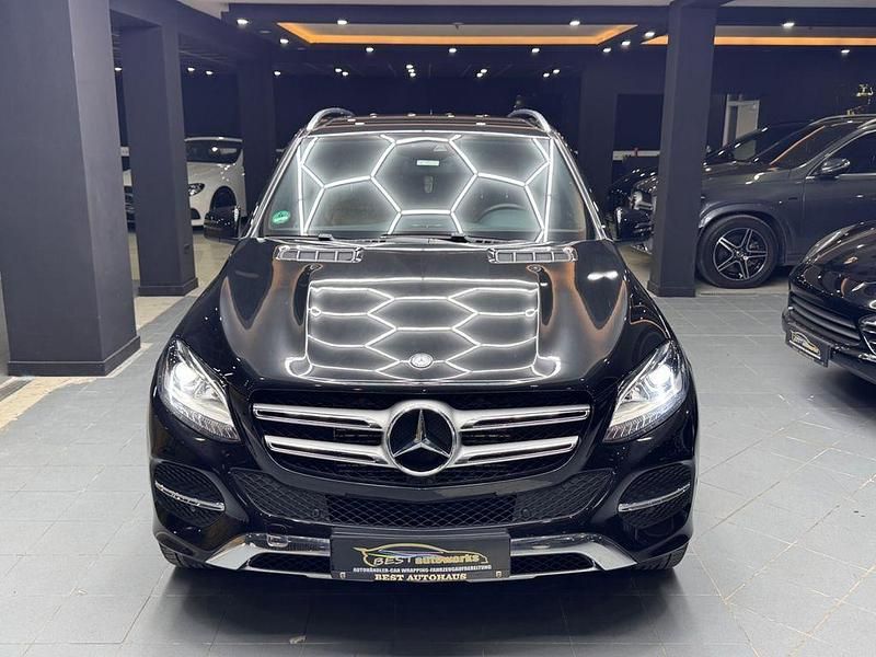 Gebraucht Mercedes GLE350 258 PS (189 kW) 2016 Schwarz SUV