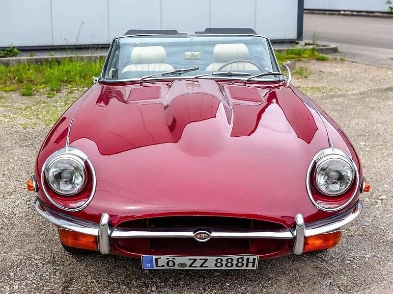 Weiß Gebraucht 1970 Jaguar E-Type Coupé | 39.500 € - Bild 1/4