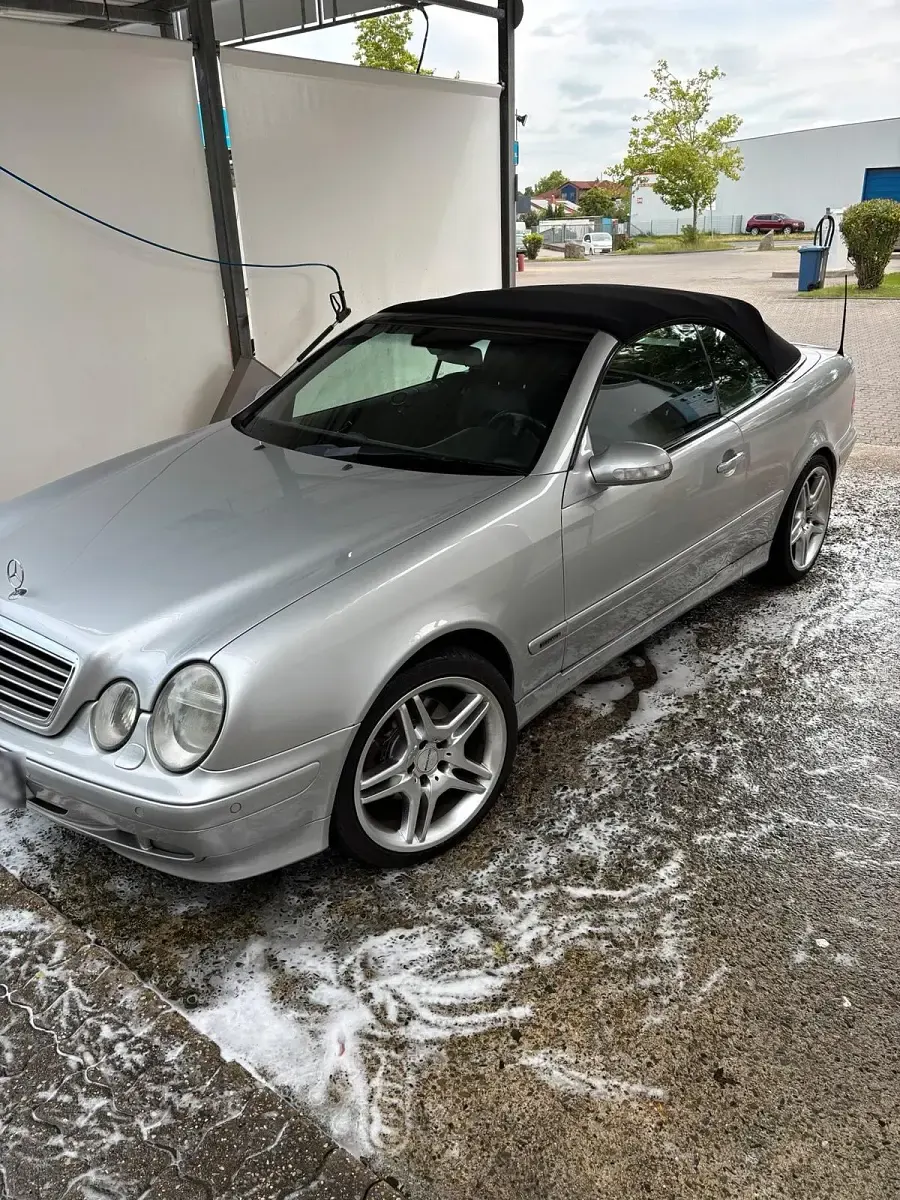 Gebraucht Mercedes CLK230 193 PS (141 kW) 2000 Silber Cabrio