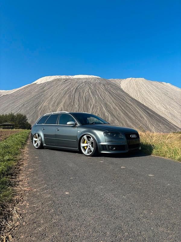 Grau Gebraucht 2007 Audi RS4 Kombi | 28.000 € (Teuer) - Bild 1/4