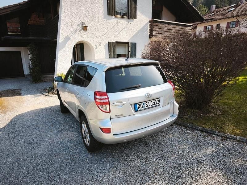 Gebraucht Toyota RAV4 Multidrive S 158 PS (116 kW) 2011 Silber SUV