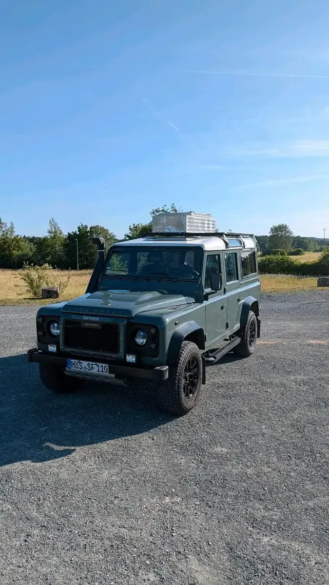 Gebraucht Land Rover Defender 122 PS (89 kW) 2009 Grün SUV