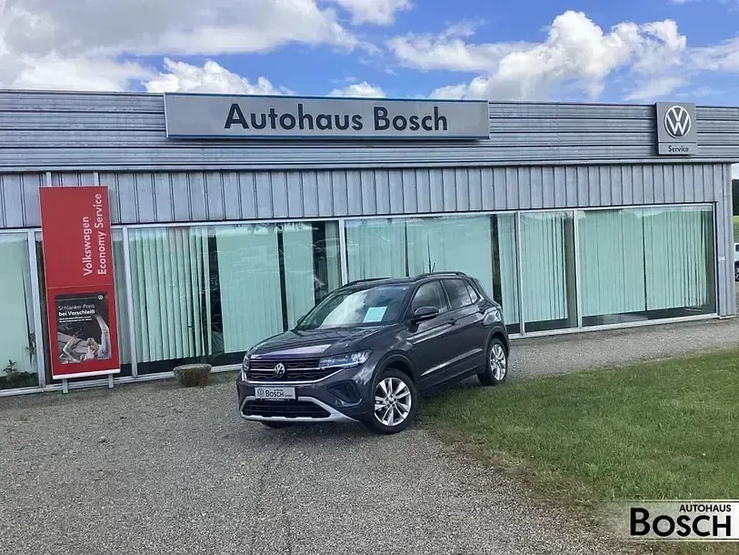Gebraucht VW T-Cross Life 116 PS (85 kW) 2024 Rauchgrau SUV