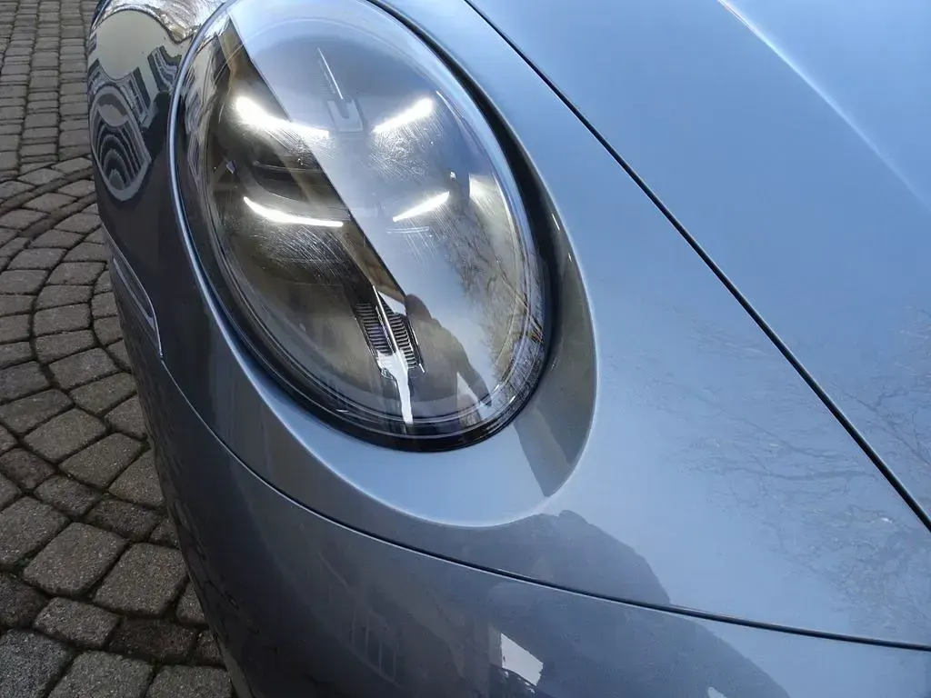 Gebraucht Porsche 992 541 PS (397 kW) 2025 Silber Cabrio