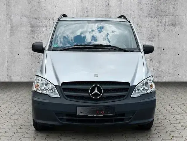 Gebraucht Mercedes Vito Edition 163 PS (119 kW) 2012 Grau Van