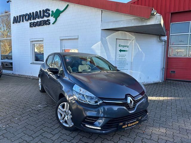 Grau Gebraucht 2018 Renault Clio IV LIMITED Limousine | 9.480 € (Fairer Preis) - Bild 1/4
