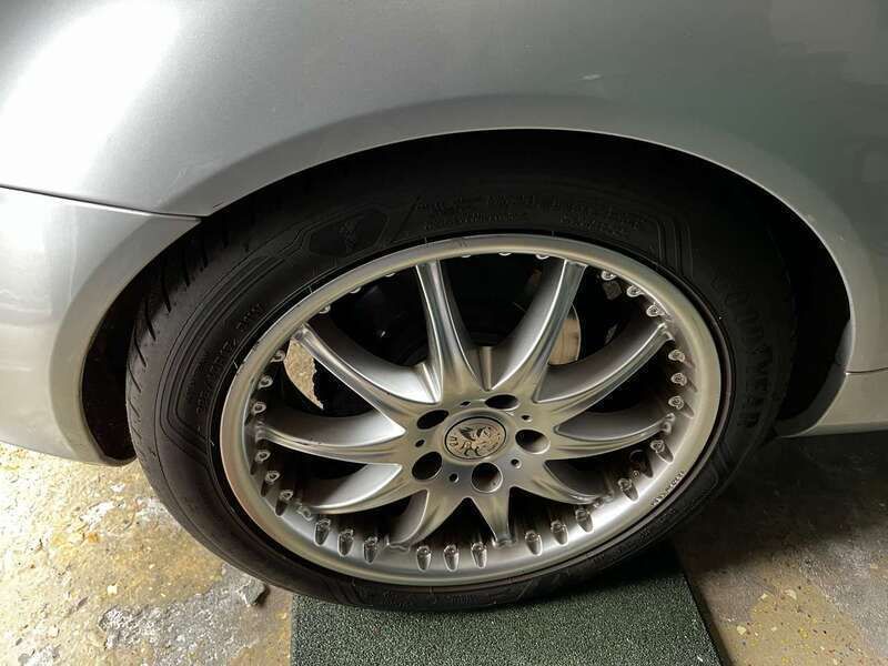 Silber Gebraucht 2004 Mercedes SLK200 Cabrio | 11.400 € (Etwas zu teuer) - Bild 1/4