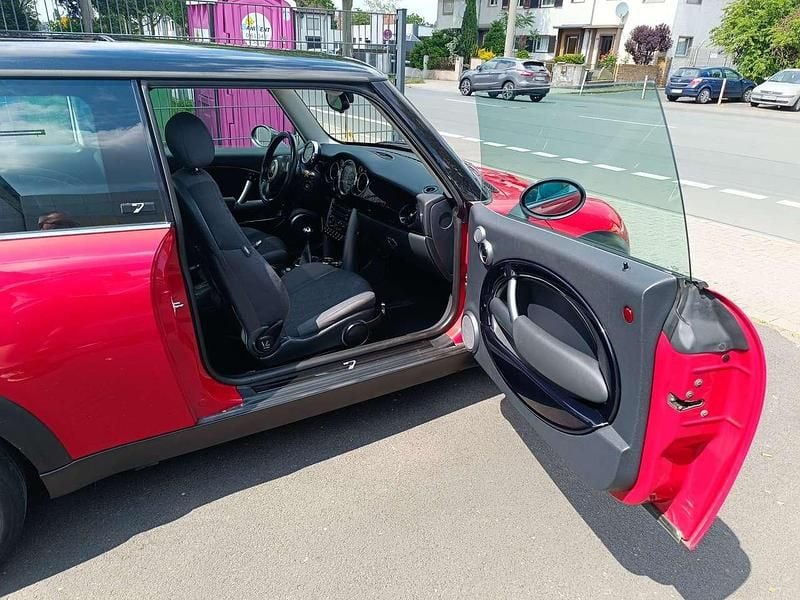 Gebraucht Mini ONE Seven 90 PS (66 kW) 2007 Rot Kleinwagen