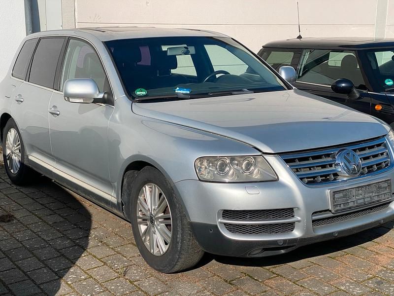 Grau Gebraucht 2005 VW Touareg SUV | 1.500 € - Bild 1/4