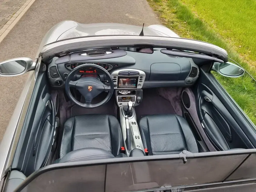 Gebraucht Porsche 911 Carrera 4 Cabriolet 300 PS (220 kW) 1999 Silber Cabrio