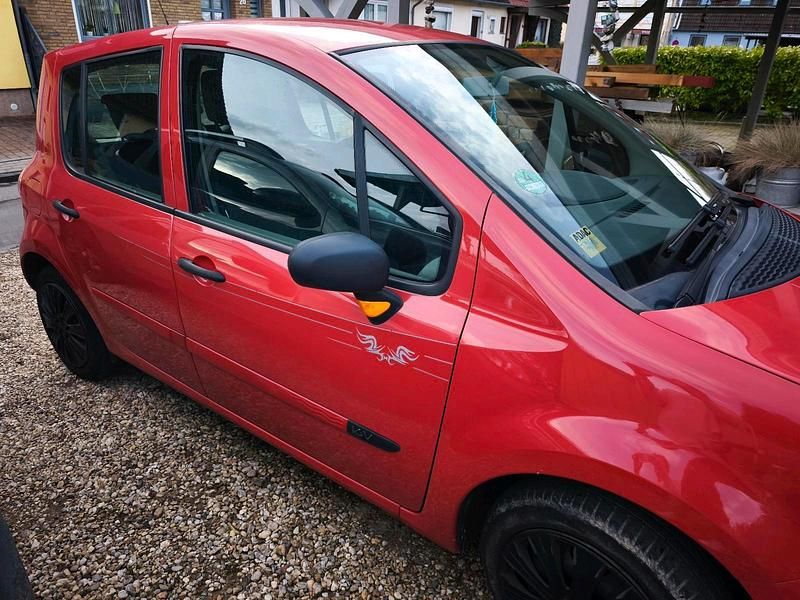 Gebraucht Renault Modus 75 PS (55 kW) 2004 Rot Van / Kleinbus