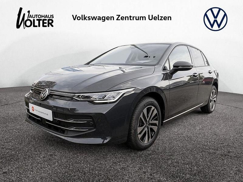 Gebraucht VW Golf VIII 116 PS (85 kW) 2026 Grau Limousine