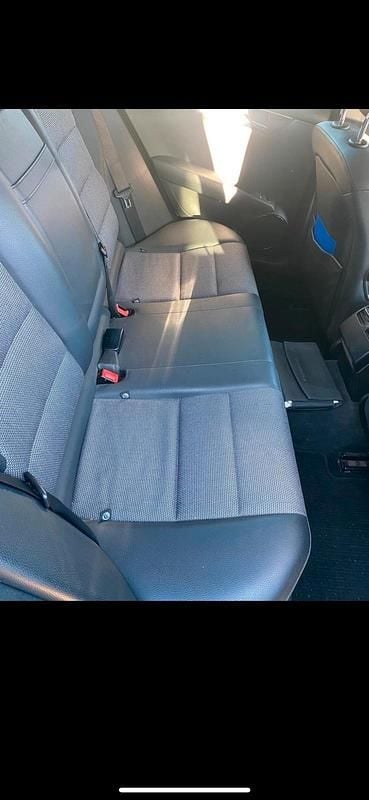 Gebraucht Mercedes C250 Elegance 204 PS (150 kW) 2012 Kombi