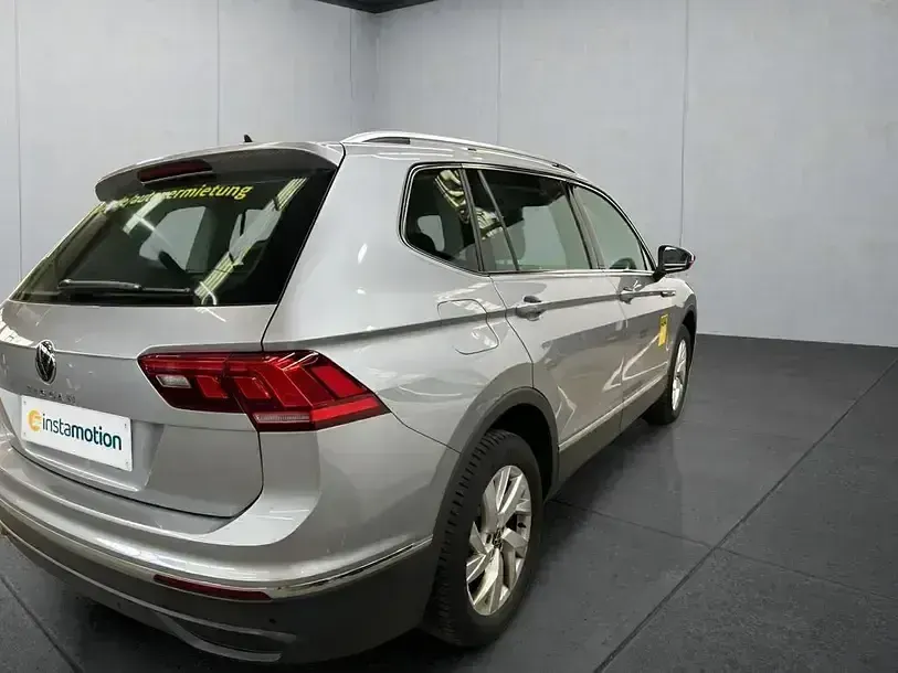 Gebraucht VW Tiguan Allspace 150 PS (110 kW) 2025 Silber SUV