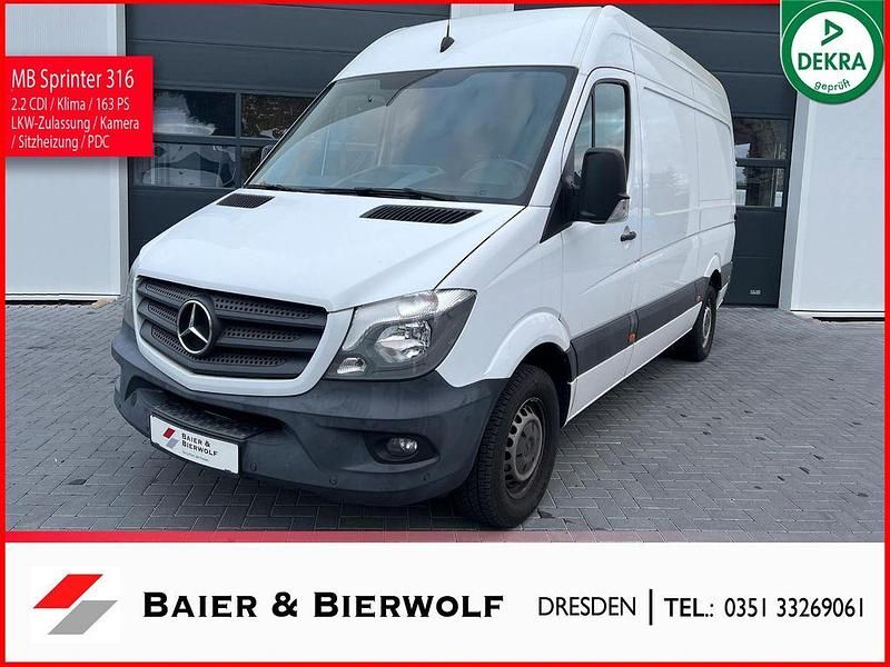 Weiß Gebraucht 2015 Mercedes 316 Van | 17.990 € (Fairer Preis) - Bild 1/4