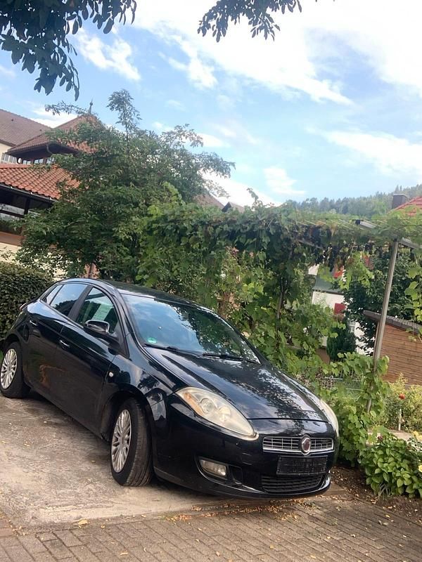Andere farben Gebraucht 2009 Fiat Bravo Kleinwagen | 1.450 € (Superpreis) - Bild 1/4