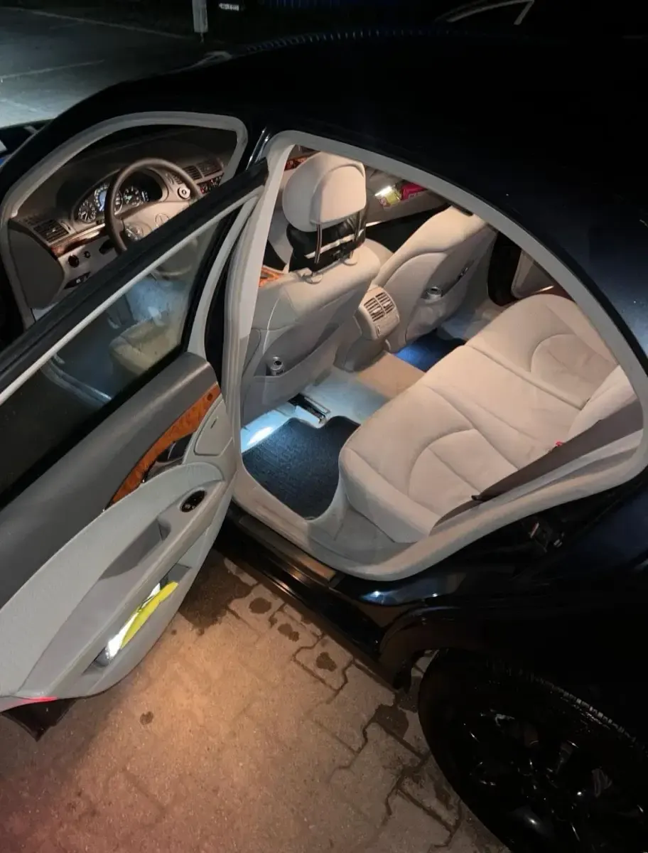 Gebraucht Mercedes E280 Elegance 190 PS (139 kW) 2004 Blau Limousine