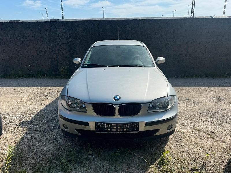Gebraucht BMW 116 116 PS (85 kW) 2005 Silber Kleinwagen