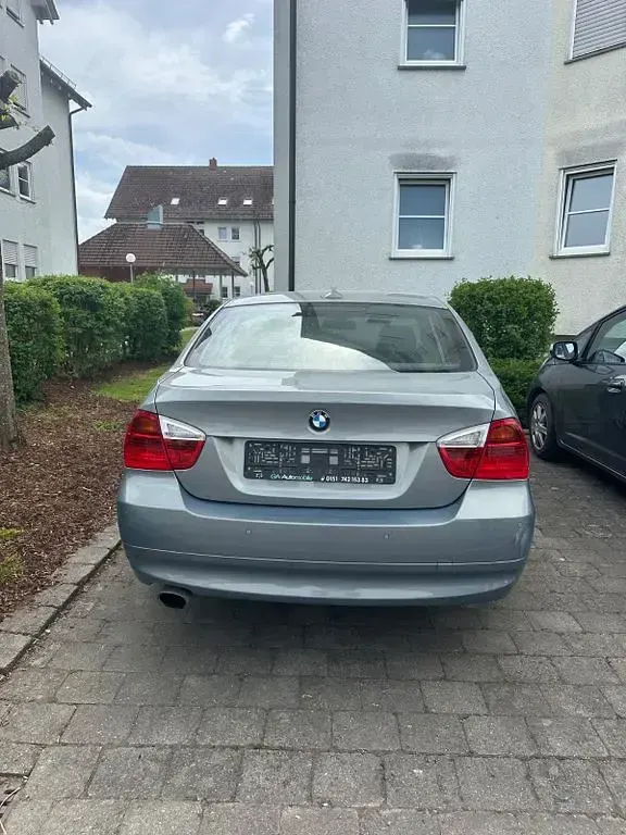 Używany BMW 320 170 KM (125 kW) 2007 Szary Sedan/Limuzyna