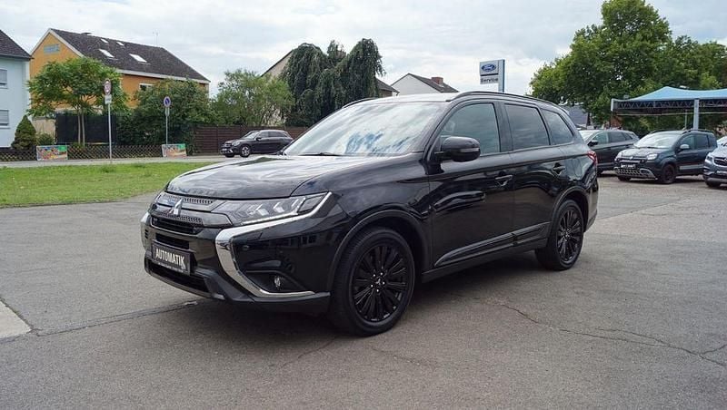 Amethyst black Gebraucht 2020 Mitsubishi Outlander Spirit+ SUV | 27.950 € (Teuer) - Bild 1/4