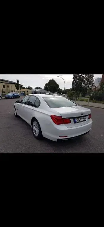 Second-hand BMW 740 306 CP (225 kW) 2010 Bej Berlinǎ