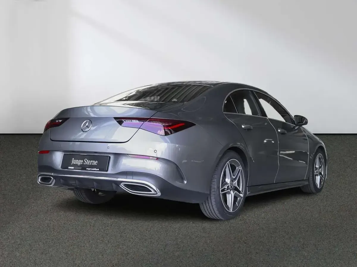 Gebraucht Mercedes CLA200 Advanced 163 PS (119 kW) 2025 Grau Coupé