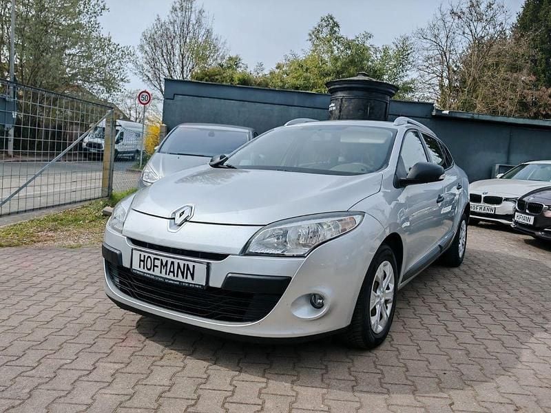 Gebraucht Renault Mégane III 106 PS (77 kW) 2011 Silber Limousine