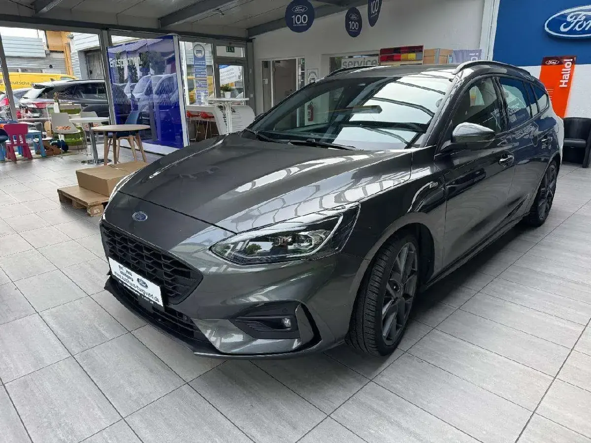 Gebraucht Ford Focus ST-Line 182 PS (133 kW) 2020 Magneticgrau (metallic) Kombi