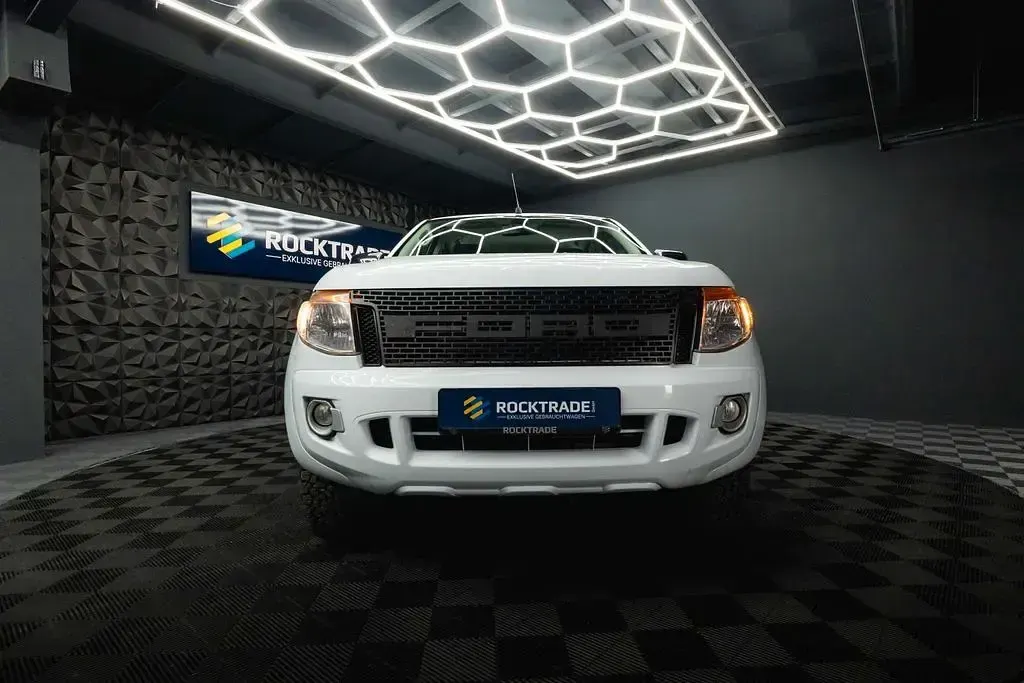 Gebraucht Ford Ranger XLT 150 PS (110 kW) 2013 Frostweiß Pickup