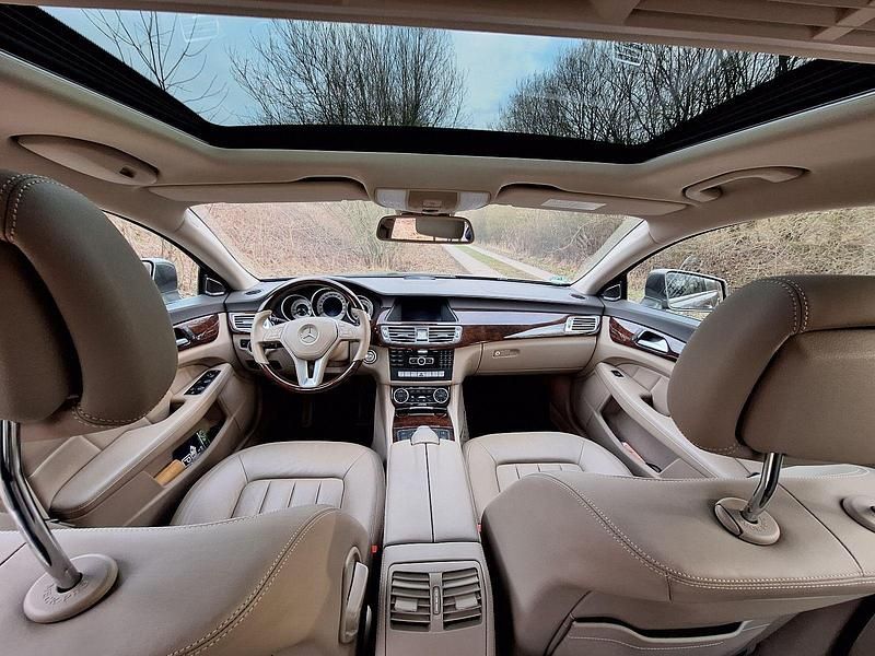 Gebraucht Mercedes CLS350 306 PS (225 kW) 2011 Grau Coupé