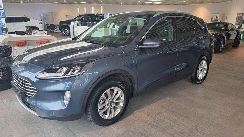 Gebraucht Ford Kuga Titanium 224 PS (164 kW) 2022 Chrome blue metallic blau SUV