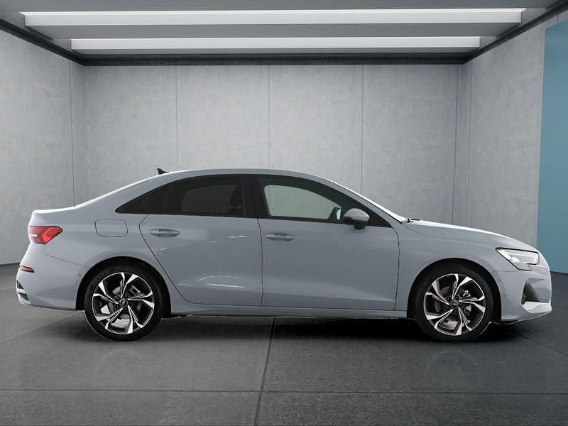 Gebraucht Audi A3 116 PS (85 kW) 2025 Grau Limousine