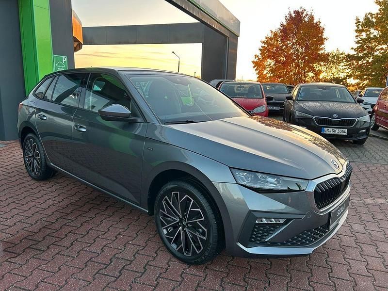 Neu Skoda Scala Selection 116 PS (85 kW) 2025 Grau Kleinwagen