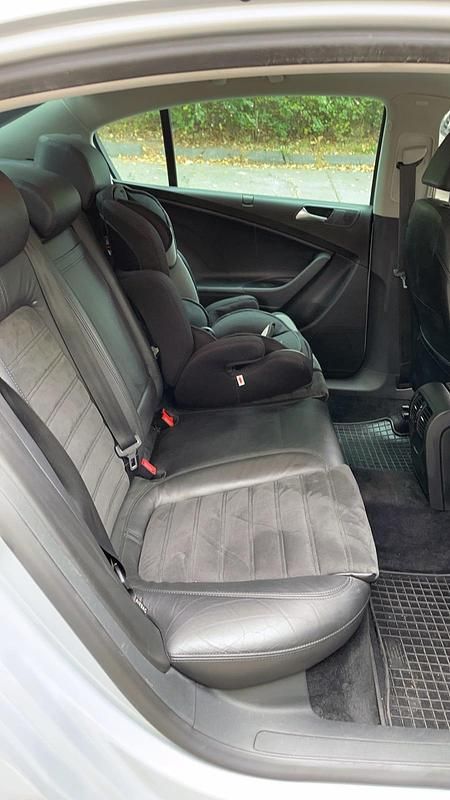 Gebraucht VW Passat 200 PS (147 kW) 2008 Grau Limousine