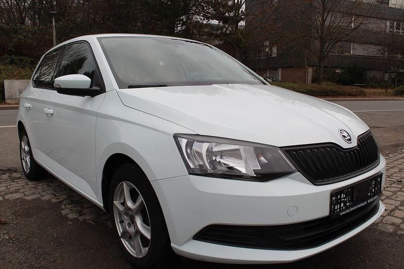 Gebraucht Skoda Fabia Cool Plus 60 PS (44 kW) 2018 Weiß Limousine