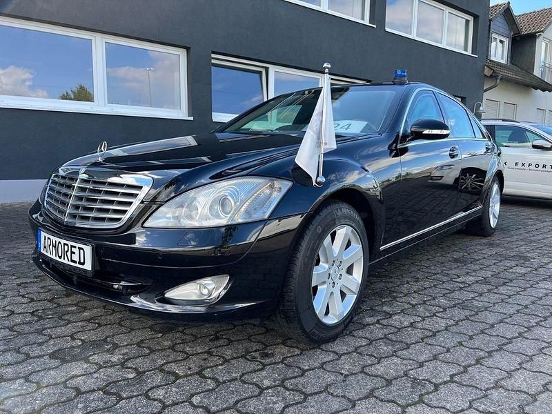 Obsidianschwarz metalliclack Gebraucht 2007 Mercedes S600 Limousine | 75.000 € - Bild 1/4