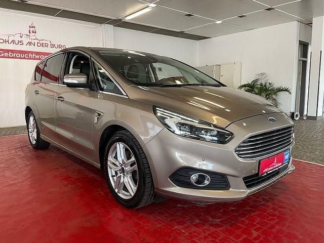 Diffused silver Gebraucht 2019 Ford S-MAX Titanium Van / Kleinbus | 22.900 € (Fairer Preis) - Bild 1/4