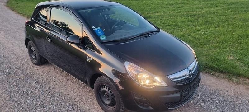 Schwarz Gebraucht 2013 Opel Corsa Edition Kleinwagen | 4.800 € (Fairer Preis) - Bild 1/4